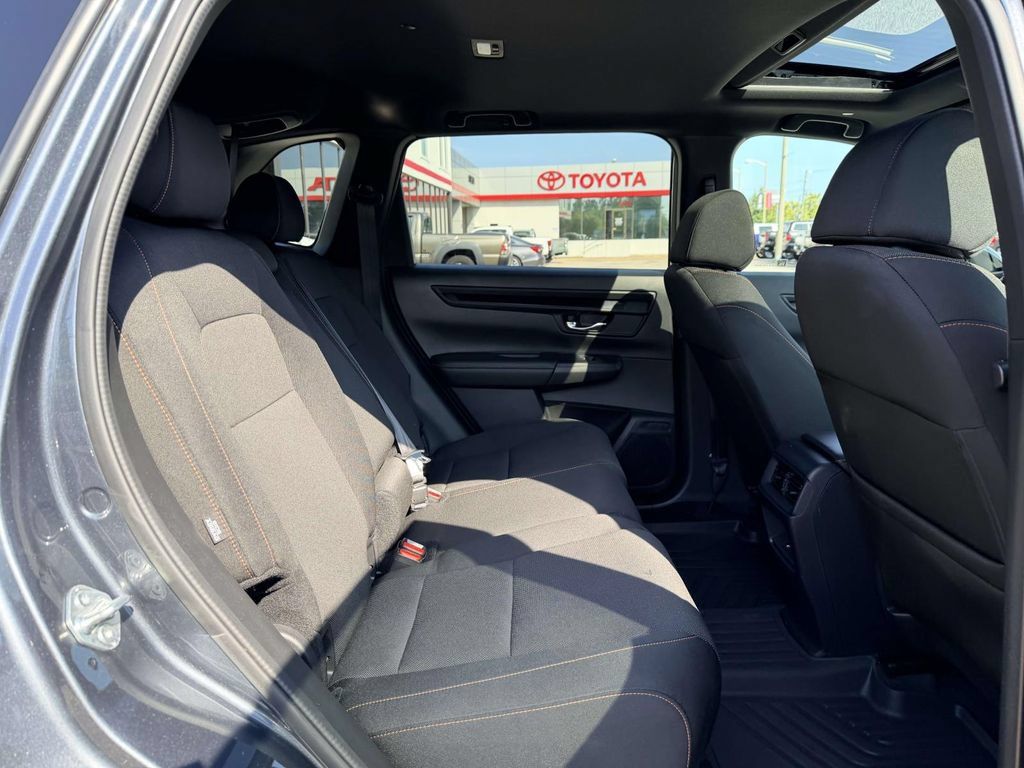 Used 2026 Honda CR-V Sport image 14