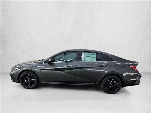 New 2026 Hyundai Elantra SEL Sport FWD image 5