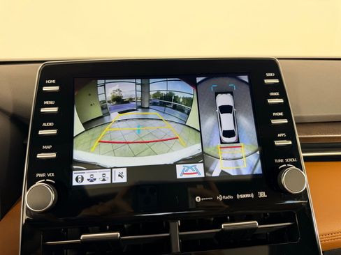 Used 2022 Toyota Avalon Limited w/ Advanced Safety Package FWD image 21