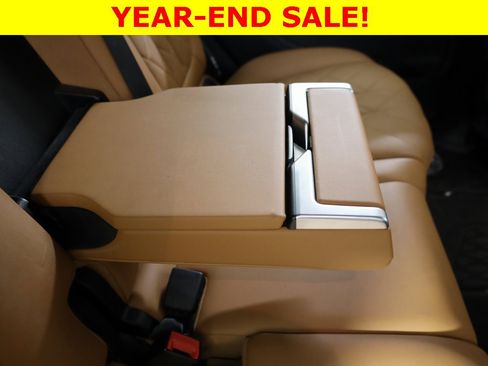 Used 2023 BMW X7 xDrive40i w/ Executive Package image 42