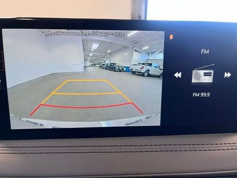 Used 2024 Genesis G70 2.5T image 27