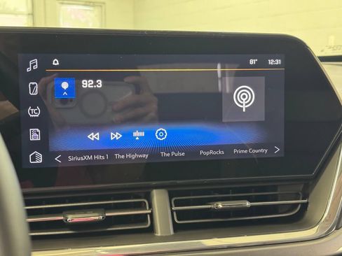 Used 2024 Chevrolet Trax ACTIV w/ Driver Confidence Package FWD image 34