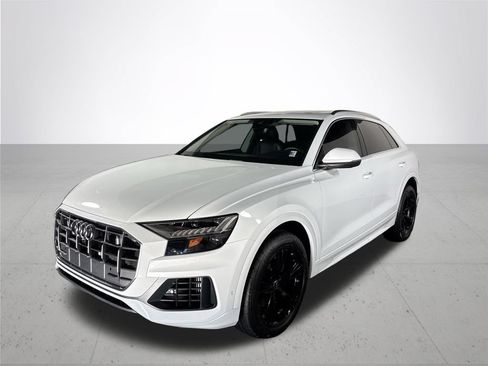 Used 2023 Audi Q8 Premium w/ Convenience Package AWD/4WD image 2