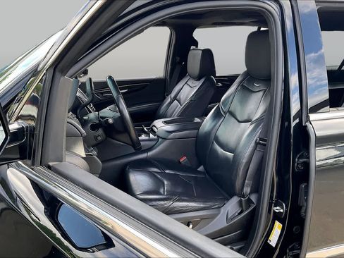 Used 2018 Cadillac Escalade ESV Platinum AWD/4WD image 8