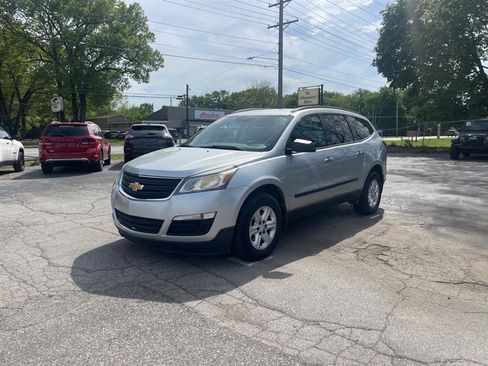 Used 2013 Chevrolet Traverse LS FWD image 1