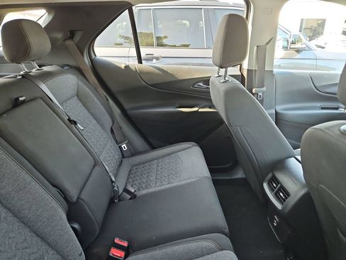 Used 2022 Chevrolet Equinox LT FWD image 8