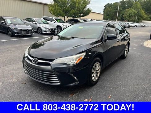 Used 2017 Toyota Camry LE FWD image 37