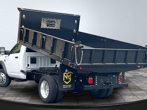 New 2026 RAM 5500 Tradesman AWD/4WD image 3
