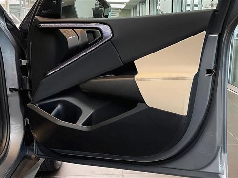 Used 2025 BMW X3 xDrive30i w/ Premium Package image 24