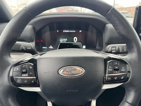 Used 2025 Ford Explorer Platinum w/ Ultimate Package image 25