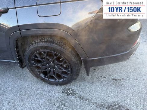 Used 2023 Jeep Grand Cherokee L Summit image 9