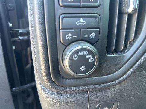Used 2023 Chevrolet Silverado 1500 Custom Trail Boss AWD/4WD image 10