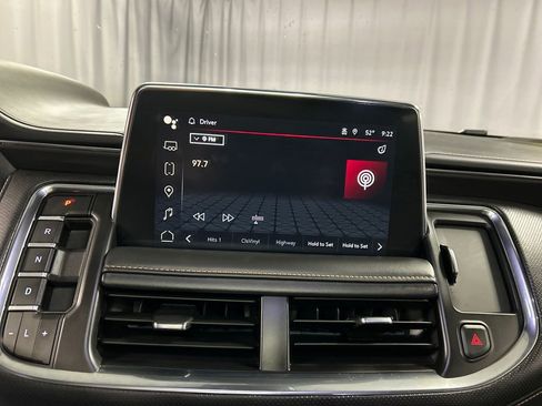 Used 2024 GMC Yukon AT4 w/ Technology Package image 17