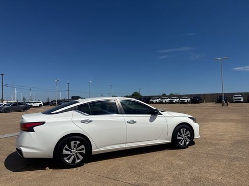 Certified 2025 Nissan Altima 2.5 S image 22