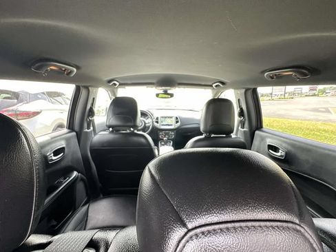 Used 2021 Jeep Compass Latitude AWD/4WD image 18