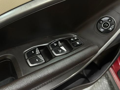 Used 2017 Hyundai Santa Fe SE image 13