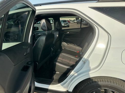 Used 2022 Chevrolet Equinox RS w/ LPO, Floor Liner Package AWD/4WD image 21