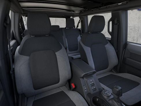 New 2025 Ford Bronco Base image 10