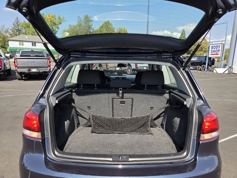 Used 2013 Volkswagen Golf 2-Door FWD image 17