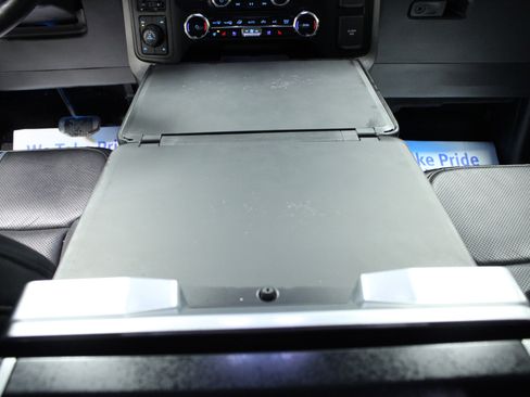 Used 2024 Ford F150 Platinum w/ FX4 Off-Road Package image 21