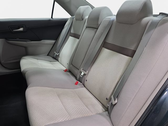Used 2014 Toyota Camry LE FWD image 13