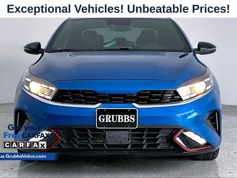 Used 2023 Kia Forte GT-Line w/ GT-Line Premium Package FWD image 3