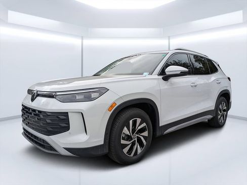 New 2026 Volkswagen Tiguan S FWD image 7