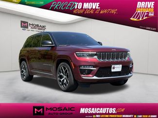 Used 2022 Jeep Grand Cherokee Summit AWD/4WD video 1
