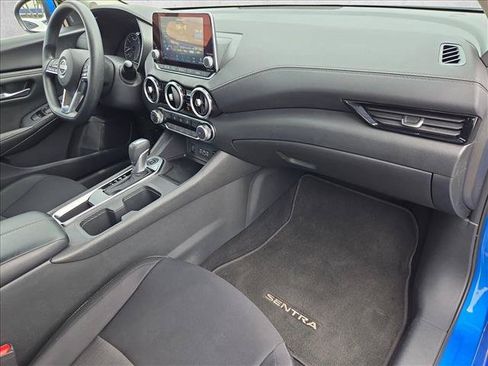 Used 2025 Nissan Sentra SV FWD image 21