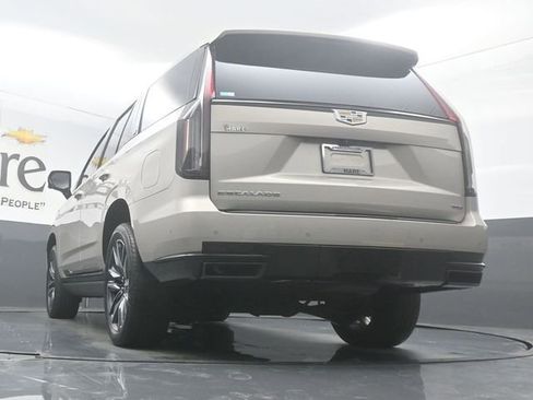 Used 2021 Cadillac Escalade Sport w/ Driver Assist Tech Package AWD/4WD image 55