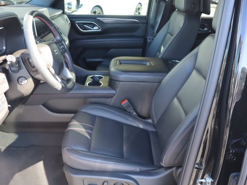 Certified 2024 Chevrolet Suburban RST w/ Luxury Package image 19