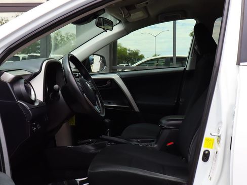 Used 2018 Toyota RAV4 LE w/ All Weather Liner Package FWD image 37
