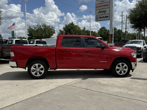 Used 2023 RAM 1500 Lone Star AWD/4WD image 3