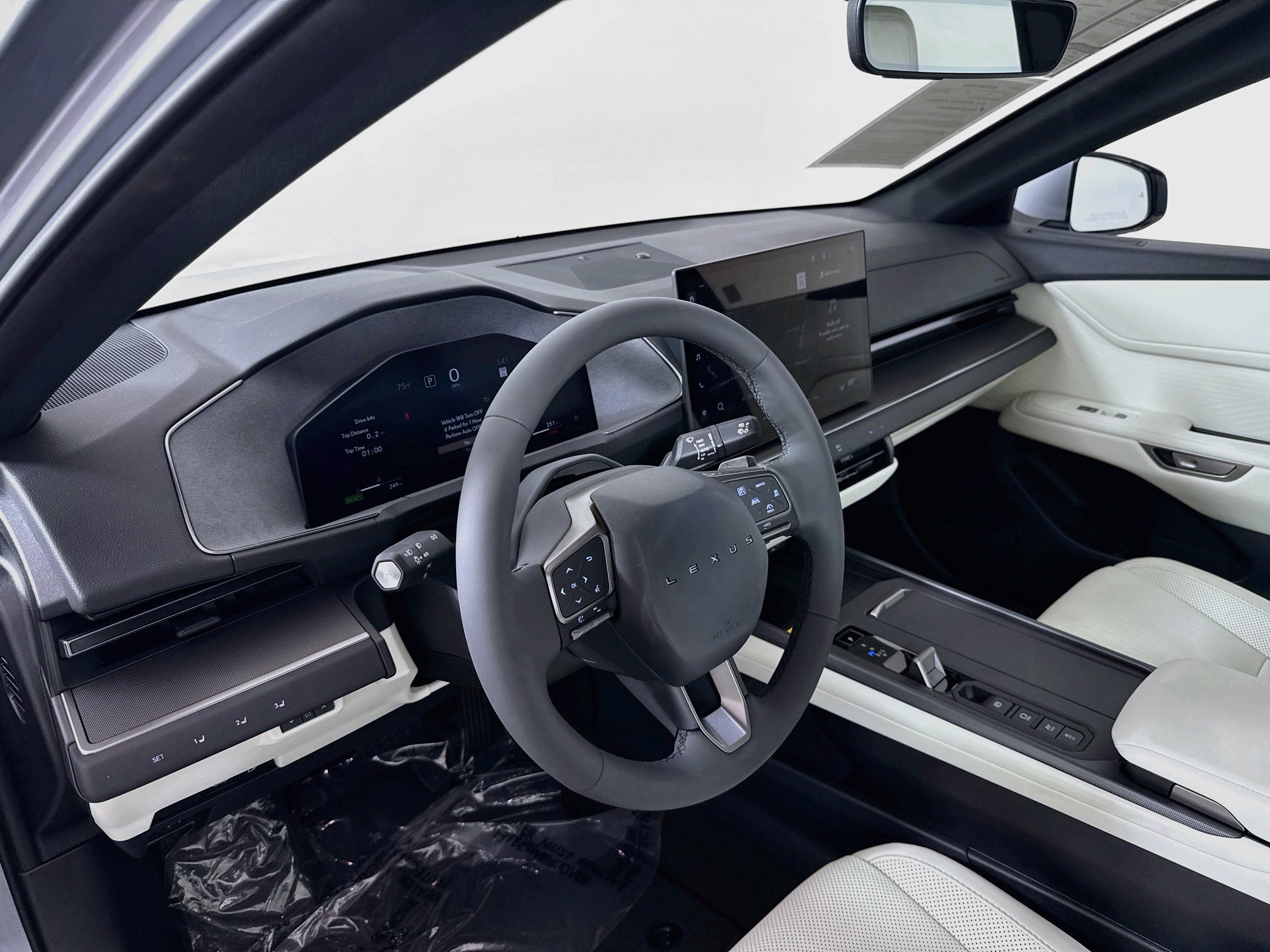 Certified 2026 Lexus ES 350h AWD w/ Convenience Package image 10