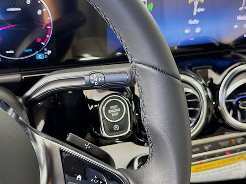 New 2025 Mercedes-Benz GLA 250 image 15