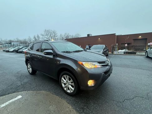 Used 2015 Toyota RAV4 Limited image 9