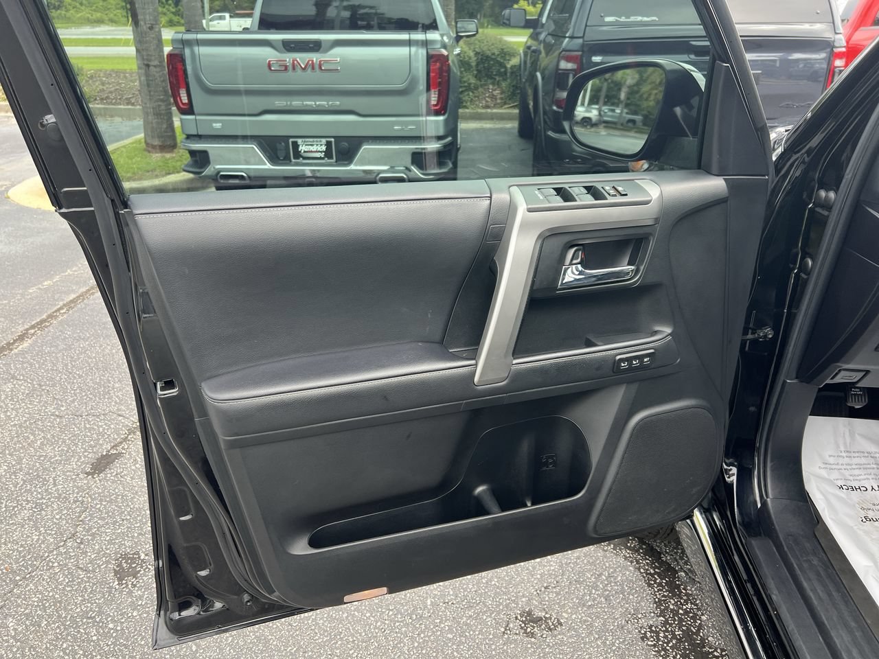 Used 2021 Toyota 4Runner Limited AWD/4WD image 14
