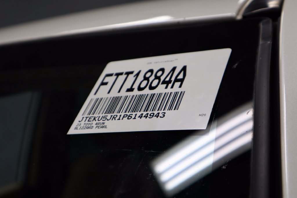 Used 2023 Toyota 4Runner Limited AWD/4WD image 35