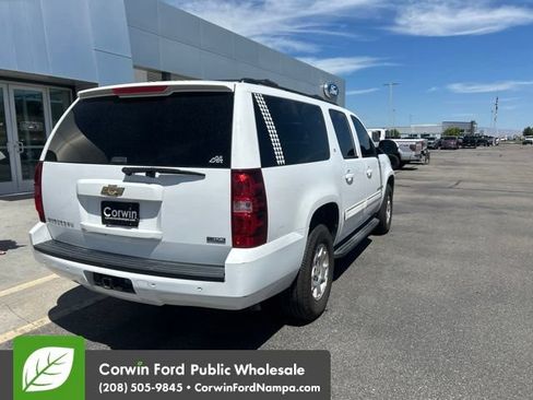 Used 2009 Chevrolet Suburban LT AWD/4WD image 7