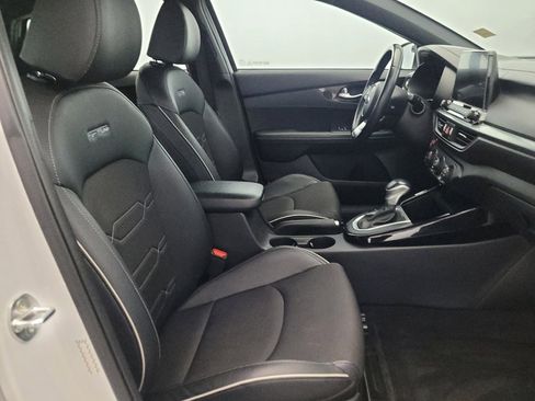 Used 2021 Kia Forte GT-Line image 21