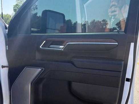 Used 2024 Chevrolet Silverado 3500 High Country w/ High Country Premium Package AWD/4WD image 28