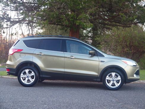 Used 2013 Ford Escape SE image 5
