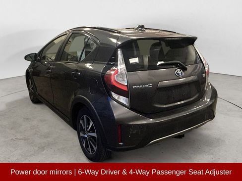 Used 2018 Toyota Prius C Two FWD image 3