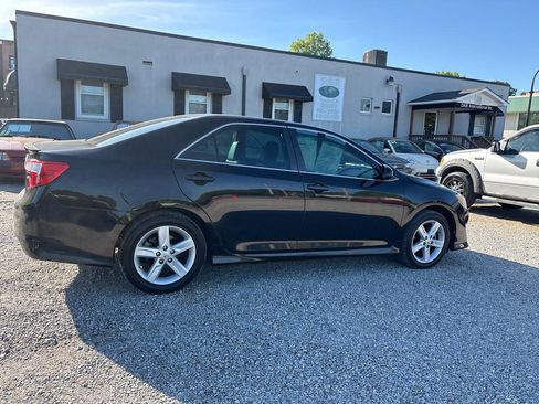 Used 2013 Toyota Camry SE image 9
