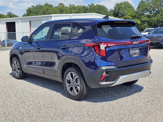Used 2026 Kia Seltos LX AWD/4WD image 13