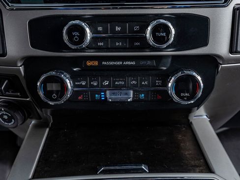 Used 2022 Ford F250 Lariat w/ Lariat Ultimate Package image 24