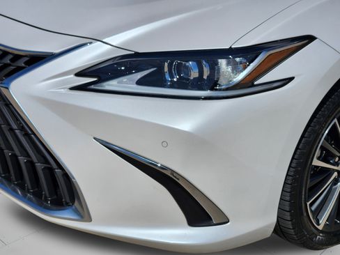 Certified 2023 Lexus ES 350 w/ Premium Package FWD image 37
