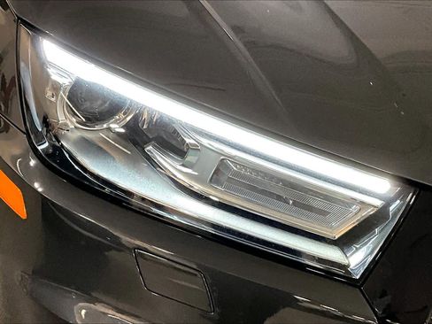 Used 2020 Audi Q5 2.0T Premium image 27