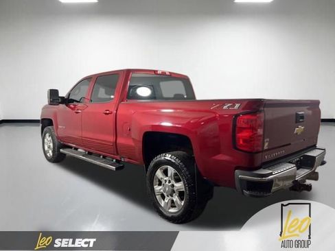 Used 2018 Chevrolet Silverado 2500 LT w/ LT Convenience Package AWD/4WD image 6