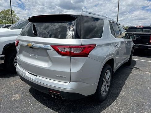 Used 2020 Chevrolet Traverse Premier AWD/4WD image 3